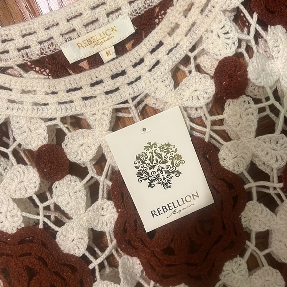 NWT Rebellion Again Crochet long sleeve top - Picture 4 of 4